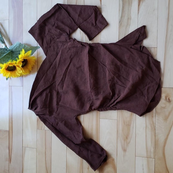 ZARA Asymmetrical top - Picture 2 of 11